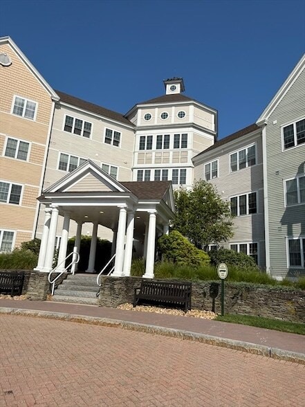 Building Photo - 6 Woodman Way Unit 316 Rental