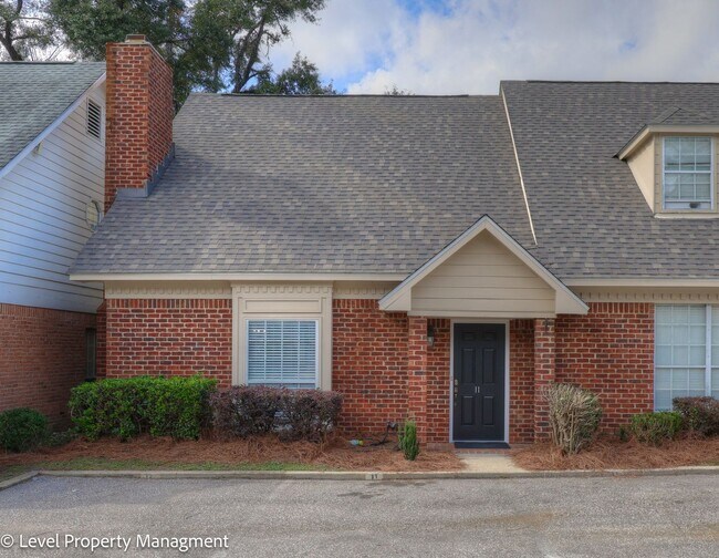 3/2 Near University of South Alabama - 3/2 Near University of South Alabama Townhome