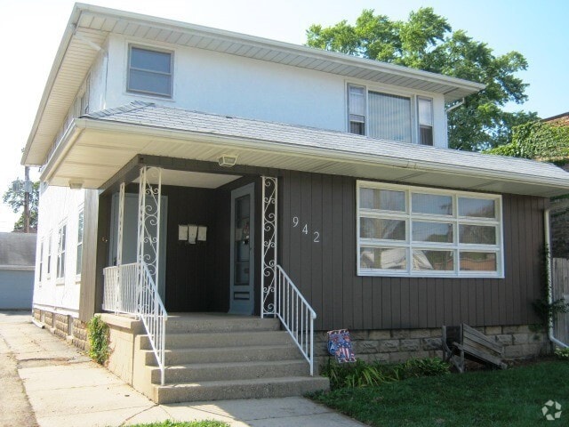 Building Photo - 942 North Ave Unit 2S Rental