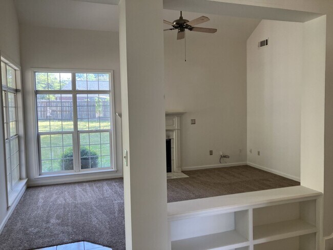 Photo - 114 W Shore Dr