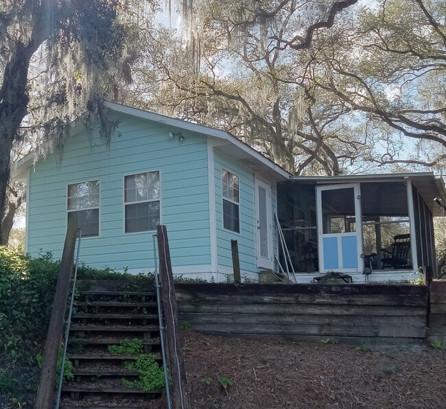 Photo - 412 Tut N Lue Rd House