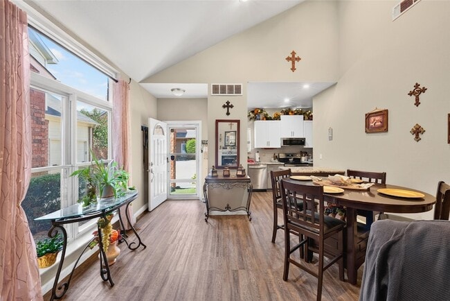Photo - 2504 Orangegrove Cir