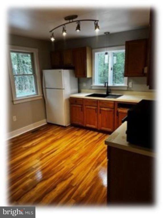 Photo - 845 Sollers Wharf Rd