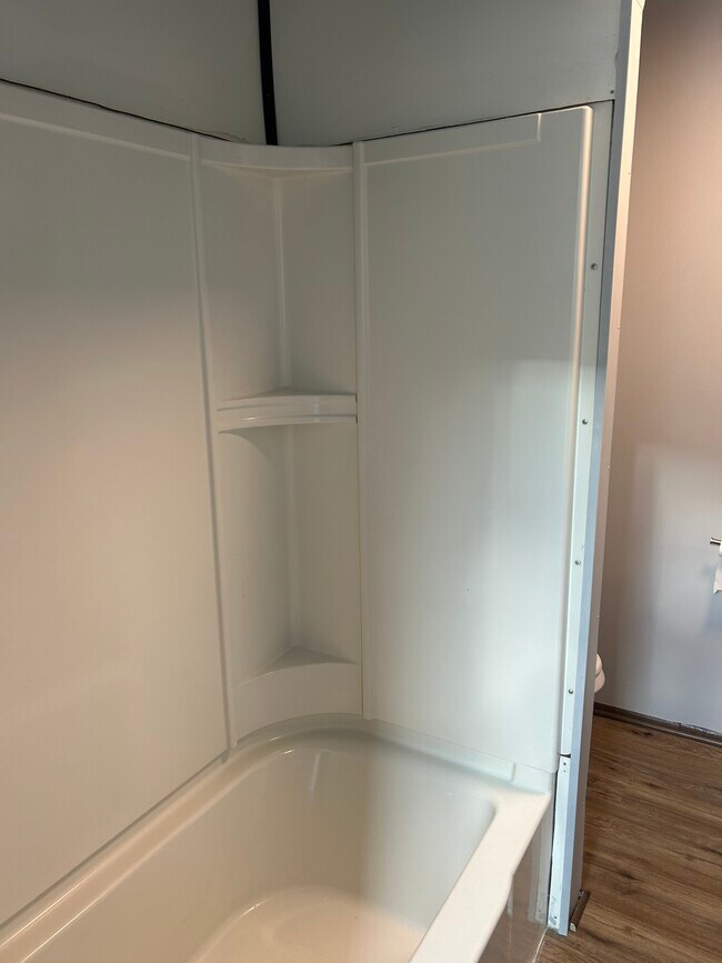 Photo - 511 E Main St Unit 2