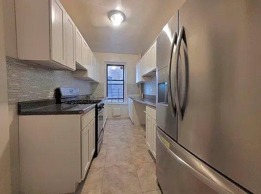 Building Photo - 1 bedroom in BRONX NY 10463 Unit 34A Rental