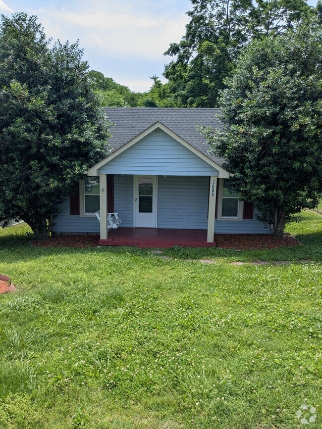 Building Photo - 3006 Lakeshore Dr Rental