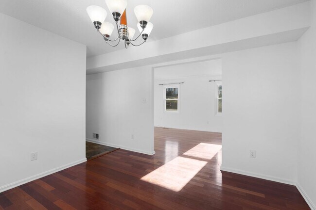 Photo - 2636 East Side Dr