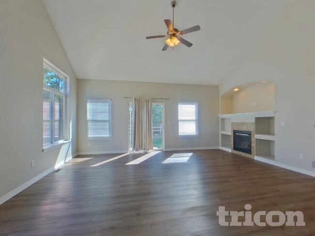 Photo - 7415 Pimlico Dr
