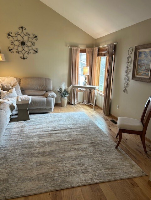 Photo - 2745 Zimmerman Trail