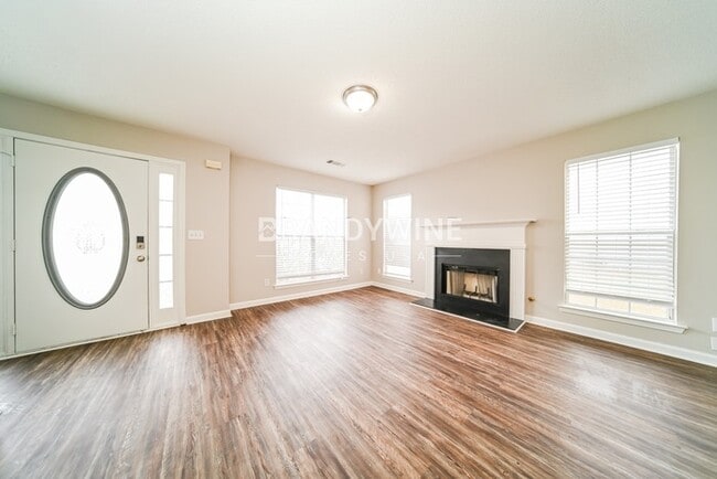 Photo - 1038 Wynnbrook Ln