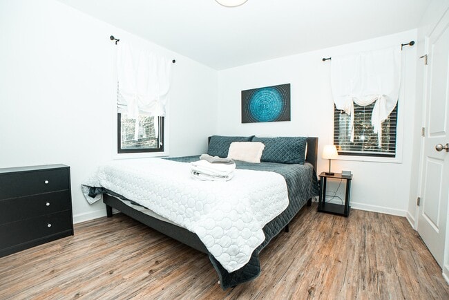 Photo - 1601 Herman St