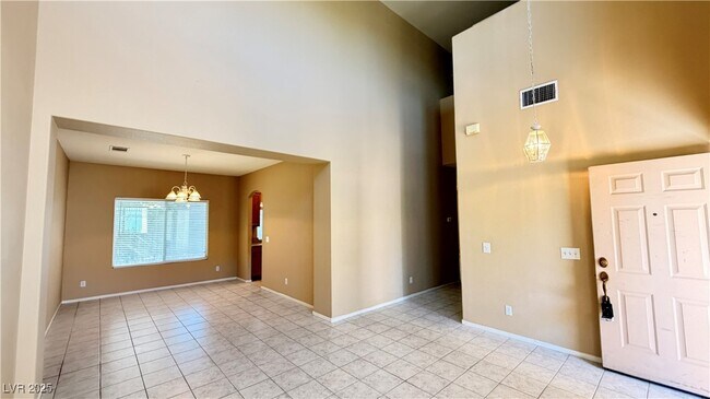 Photo - 7777 Lobella St