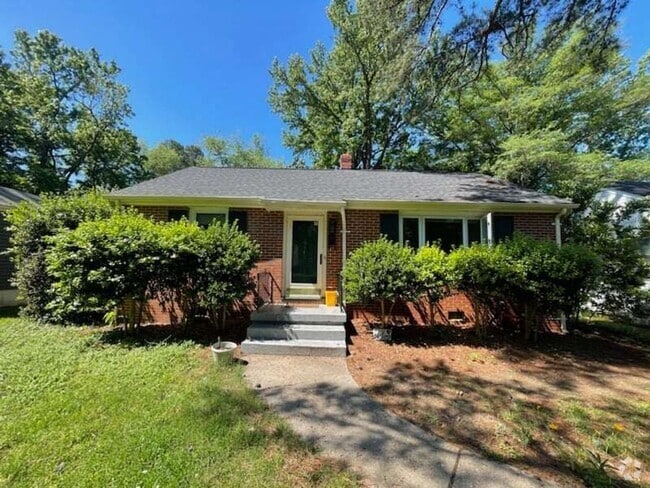 Building Photo - 6407 Kensington Ave Rental