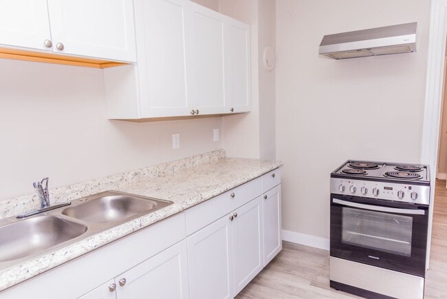 Photo - 1/2 Off 1st Month's Rent!! 2 bedroom House in the Randolph Community