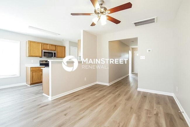 Photo - 3 Bedroom Pet-Friendly Home in Clayton, NC...