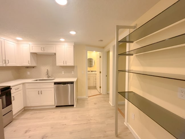 Photo - 4117-4123-4123 SE Long St Unit 4117