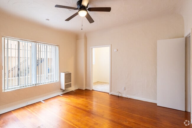 Estudio - Dormitorio de 595SF2 - Rosewood Homes