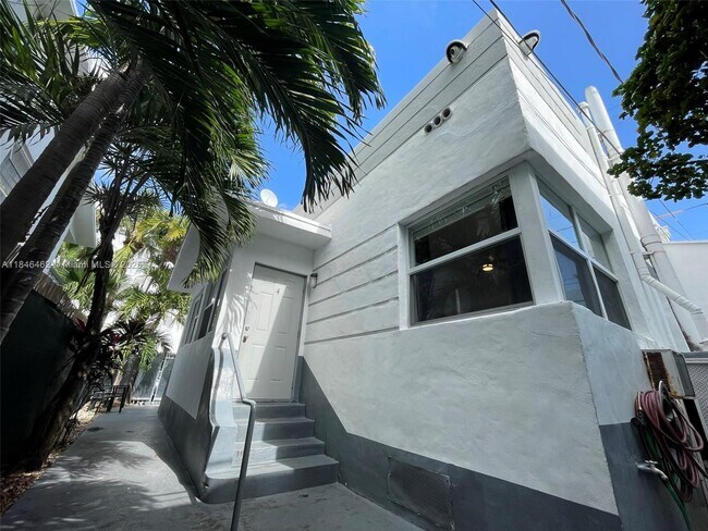Photo - 726 8th St Apartment Unit 4