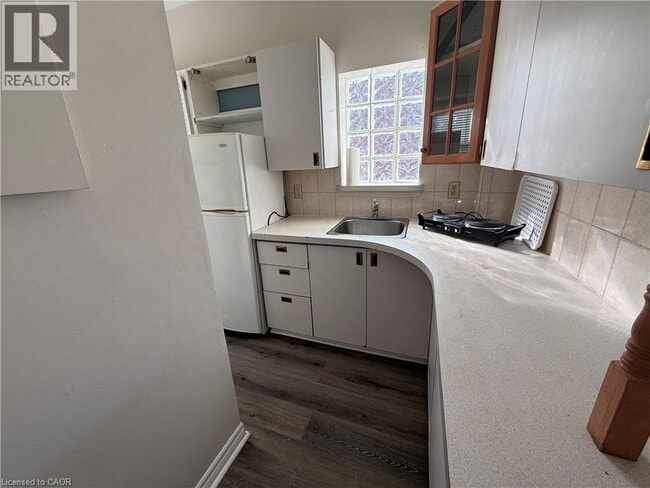 Photo - 279 Rosedale Ave