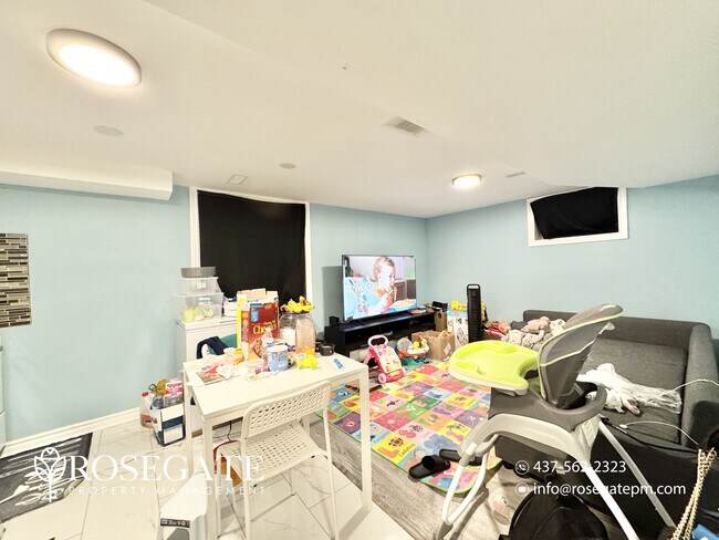 Photo - Cozy 1-Bedroom Basement Apartment in a Quiet Oshawa Neighbourhood Unité 2