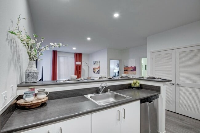 Photo - The Marq on Martin Apartments