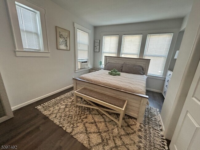 Photo - 142 Mapes Ave Unit 1