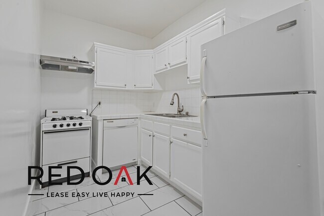 Photo - Gorgeous Studio with a Stylish Kitchen, In... Unidad 408