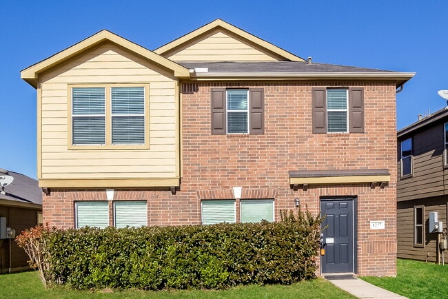 Photo - 1227 Grassy View Dr