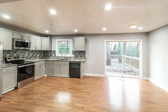 Photo - Fantastic 4bd/3ba home! Coming soon!