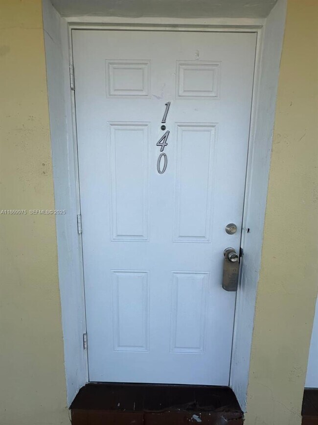 Photo - 505 NW 177th St Unit 140