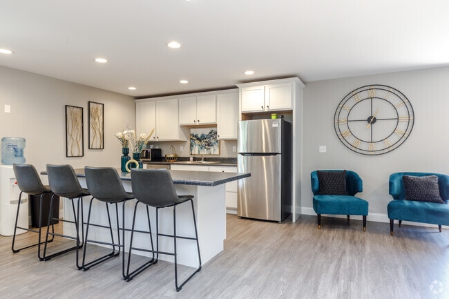 Clubhouse - Flats at Dunlap