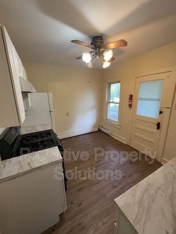 Photo - 532 Alder St