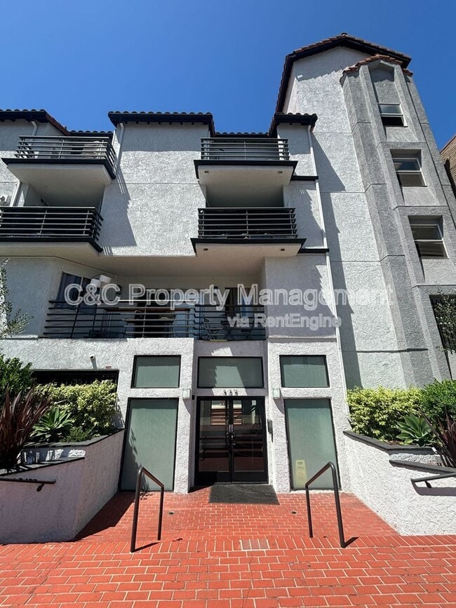 Building Photo - 327 Chestnut Ave Unit 311 Rental