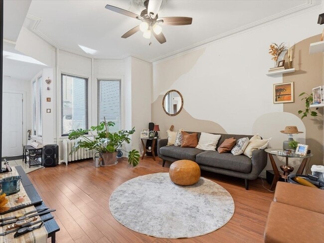 Building Photo - 207 19th St Unit 1