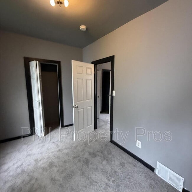 Photo - 3127 W Garfield Ave