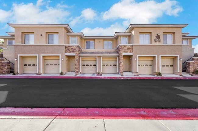 Gorgeous 2 bedroom condo in Summerlin - Gorgeous 2 bedroom condo in Summerlin