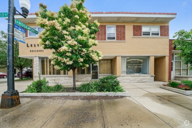 Building Photo - 6300 N Cicero Ave Rental