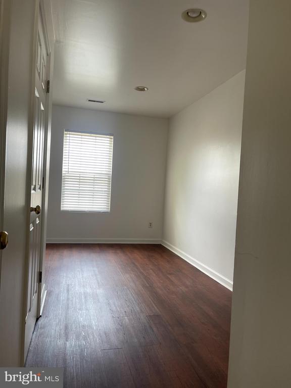 Photo - 113 Hartford Ct