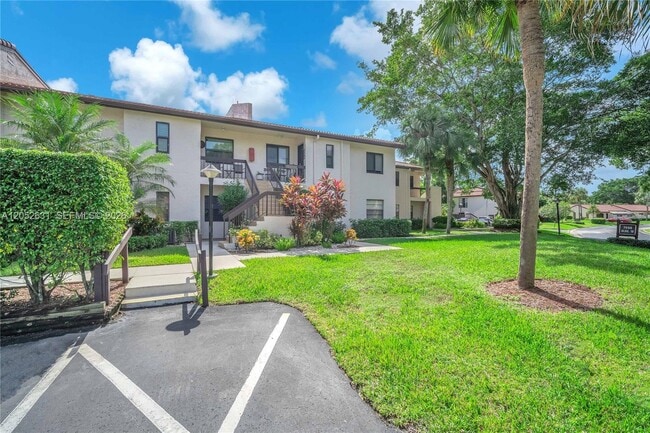 Photo - 7956 Eastlake Dr Unit F
