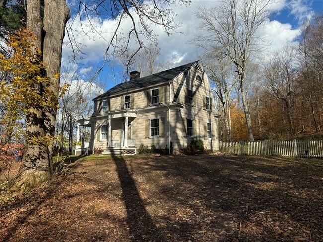 Building Photo - 221 Centennial Farm Ln