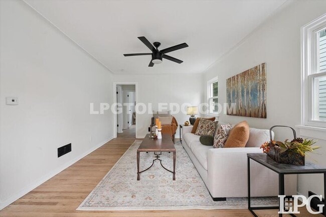 Photo - 2736 Northwood Ave