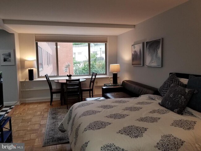 Photo - 1121 Arlington Blvd Unidad 224