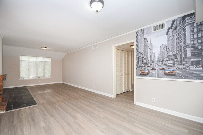 Photo - 2585 Marilee Ln Unidad 2