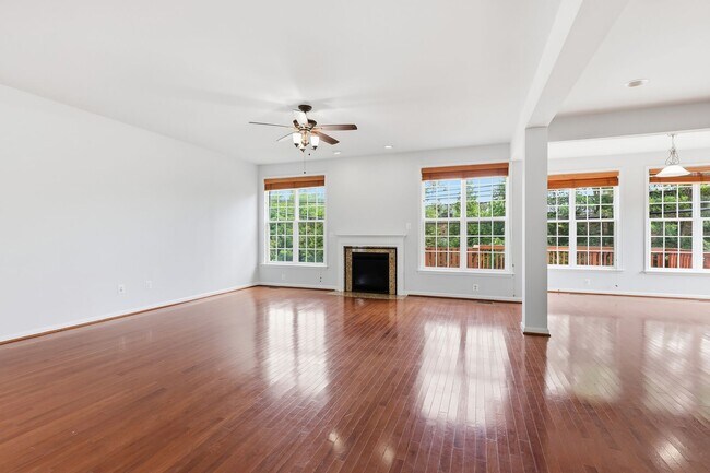 Photo - 14982 Gossom Manor Pl
