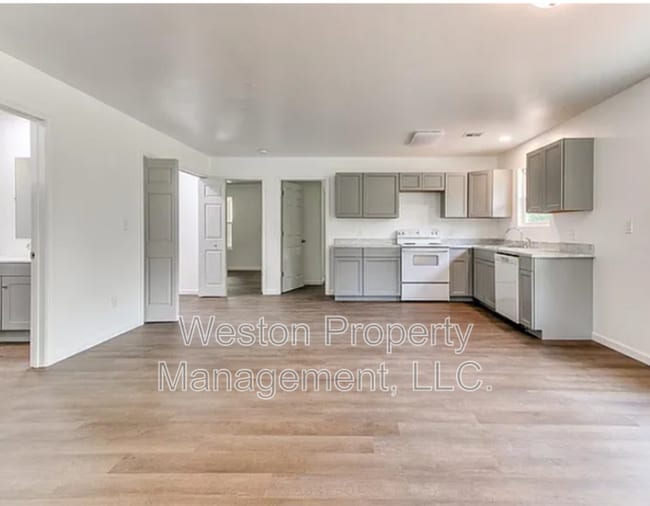 Photo - 1823 Rutgers Ave