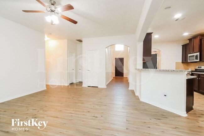 Photo - 28603 Hidden Lake W