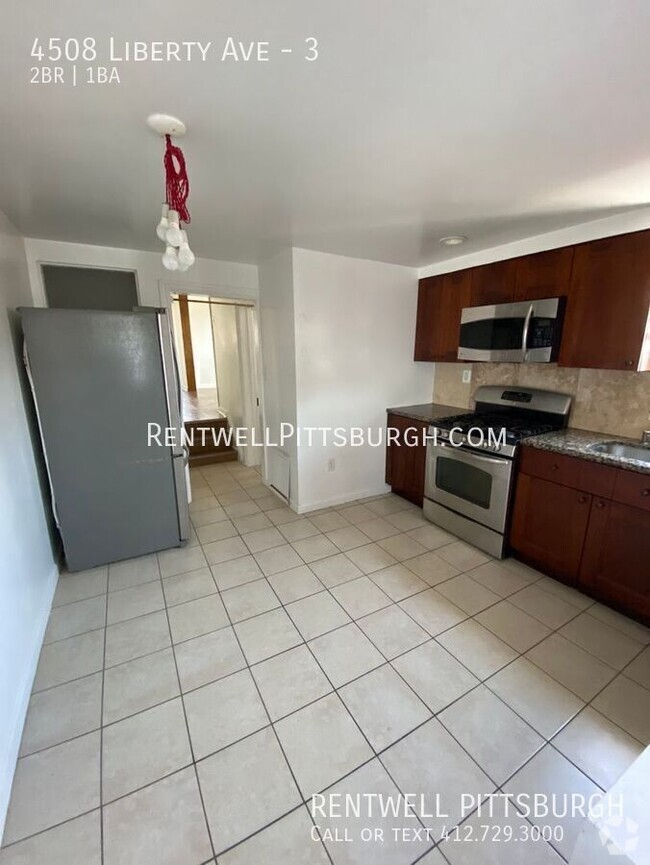 Building Photo - Amazing 2-Bedroom Apartment in the Heart o... Unit 3