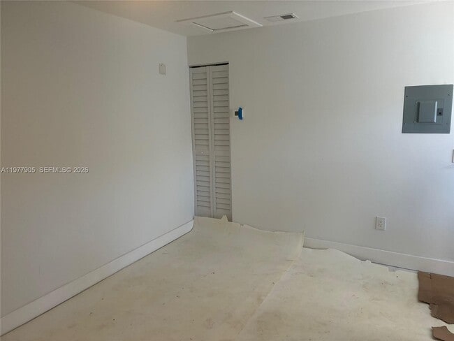 Photo - 1530 NE 33rd St