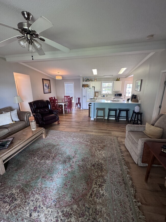 Photo - 212 Irvines Cir