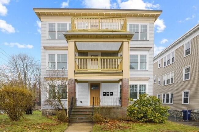49 Milwood St Unit 1